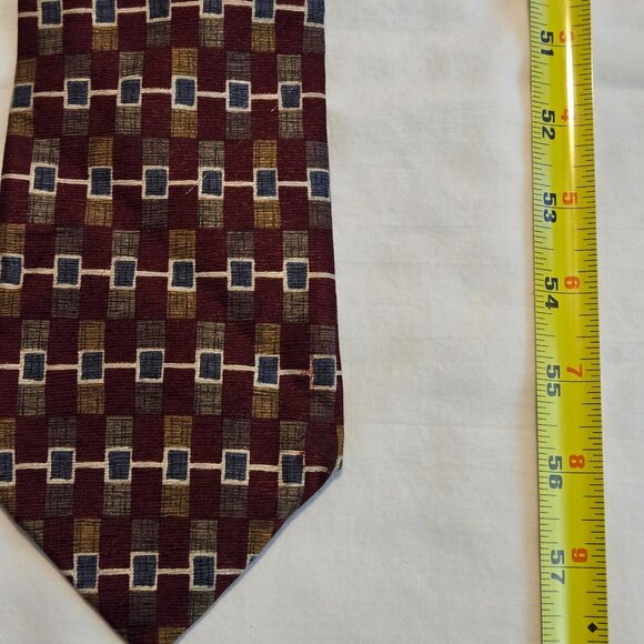 Kenneth Cole Tie Great Condition - Picture 1 of 6